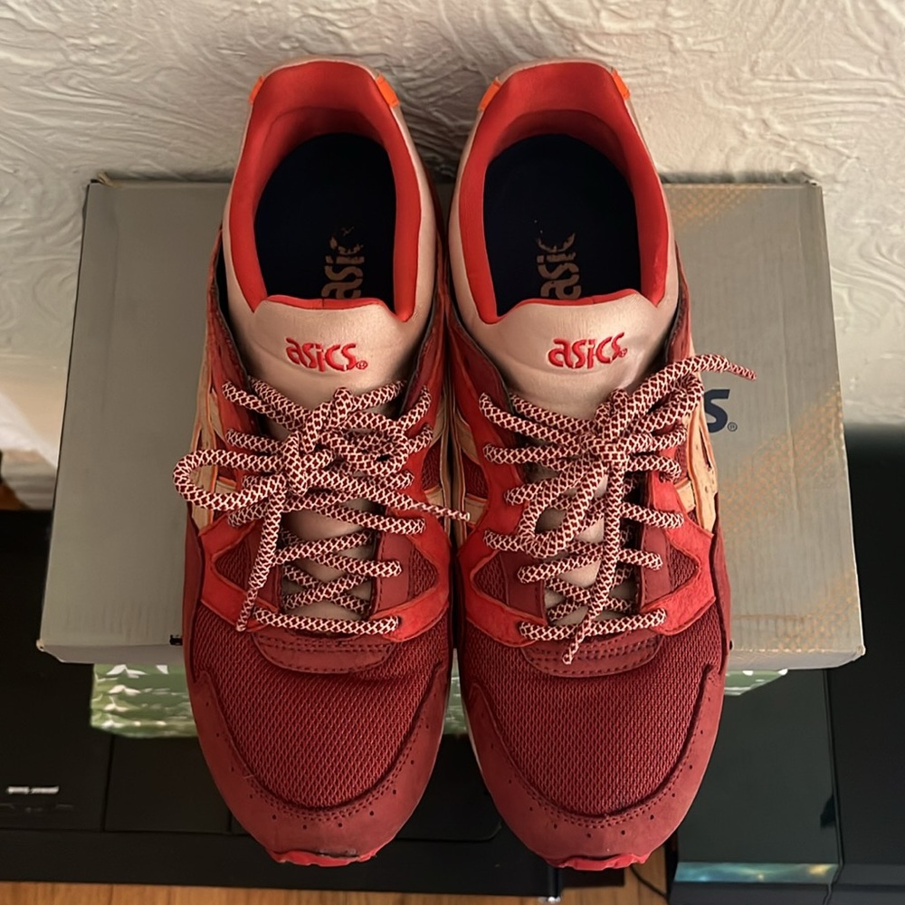 Ronnie Fieg x Asics Gel-Lyte V Volcano - Picture 4 of 6